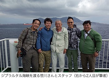 16-ジブラルタル海峡を渡る笹川さんとスタッフ（右から２人目が筆者）